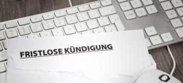 Fristlose Kündigung bei Beleidigung und Gewalttätigkeit